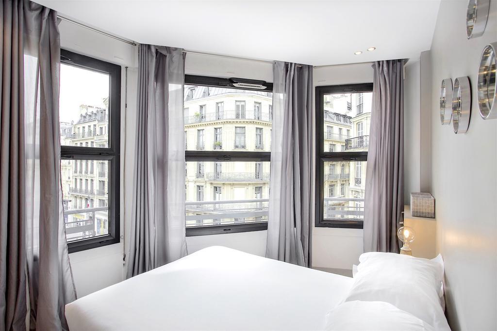 Saint Lazare Terrasse 3 Apartment Paris