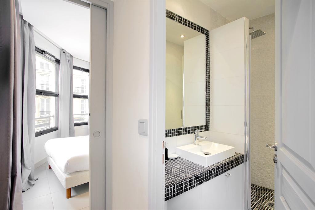 Apartment Saint Lazare Terrasse 3 *